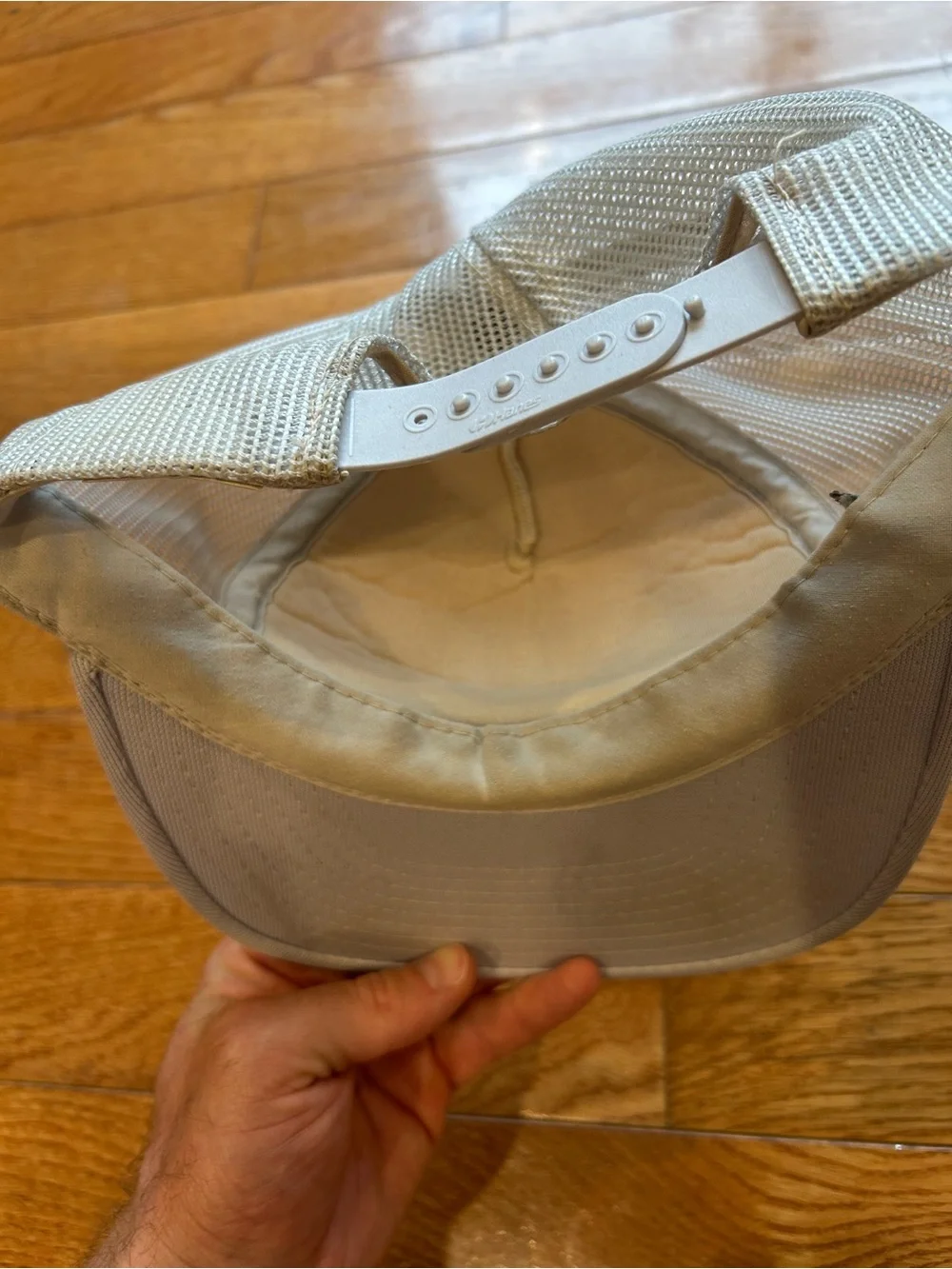 Coachman Inn Mesh Back Trucker Hat Hanes Headwear Vintage Adjustable Snapback